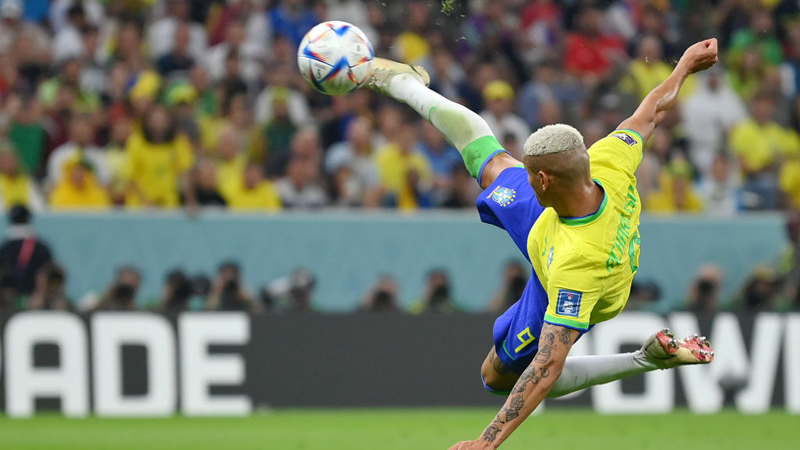 優勝候補ブラジルが、”ピクシー”が指揮を執るセルビアに完勝【FIFA ワールドカップ 2022 グループG ハイライト】