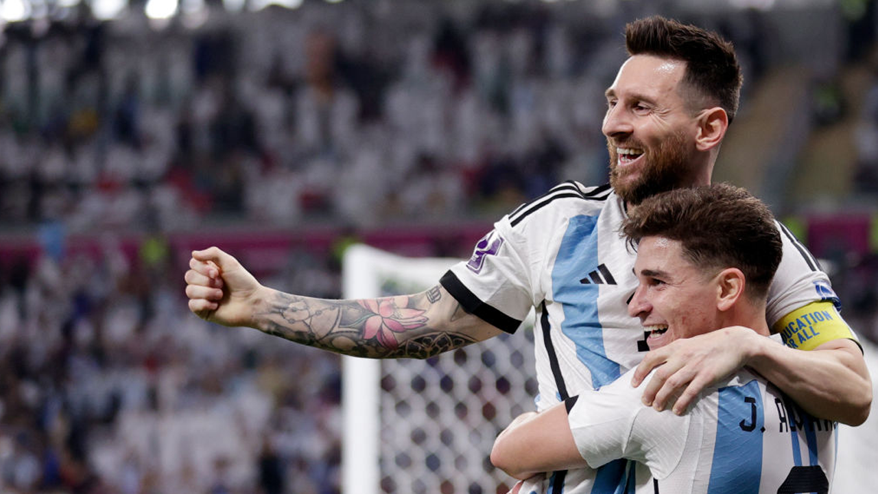 鮮やかなメッシの一撃。アルゼンチンがオーストラリアを破り、ベスト8へ名乗りを上げる。【FIFA ワールドカップ 2022 ラウンド16 ハイライト動画】